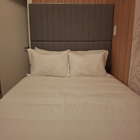 Brand New Hostel Anjos Lisboa Екстериор снимка